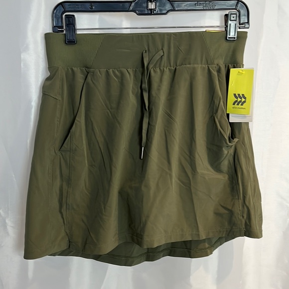 all in motion Pants - Women’s mid rise skort 1904